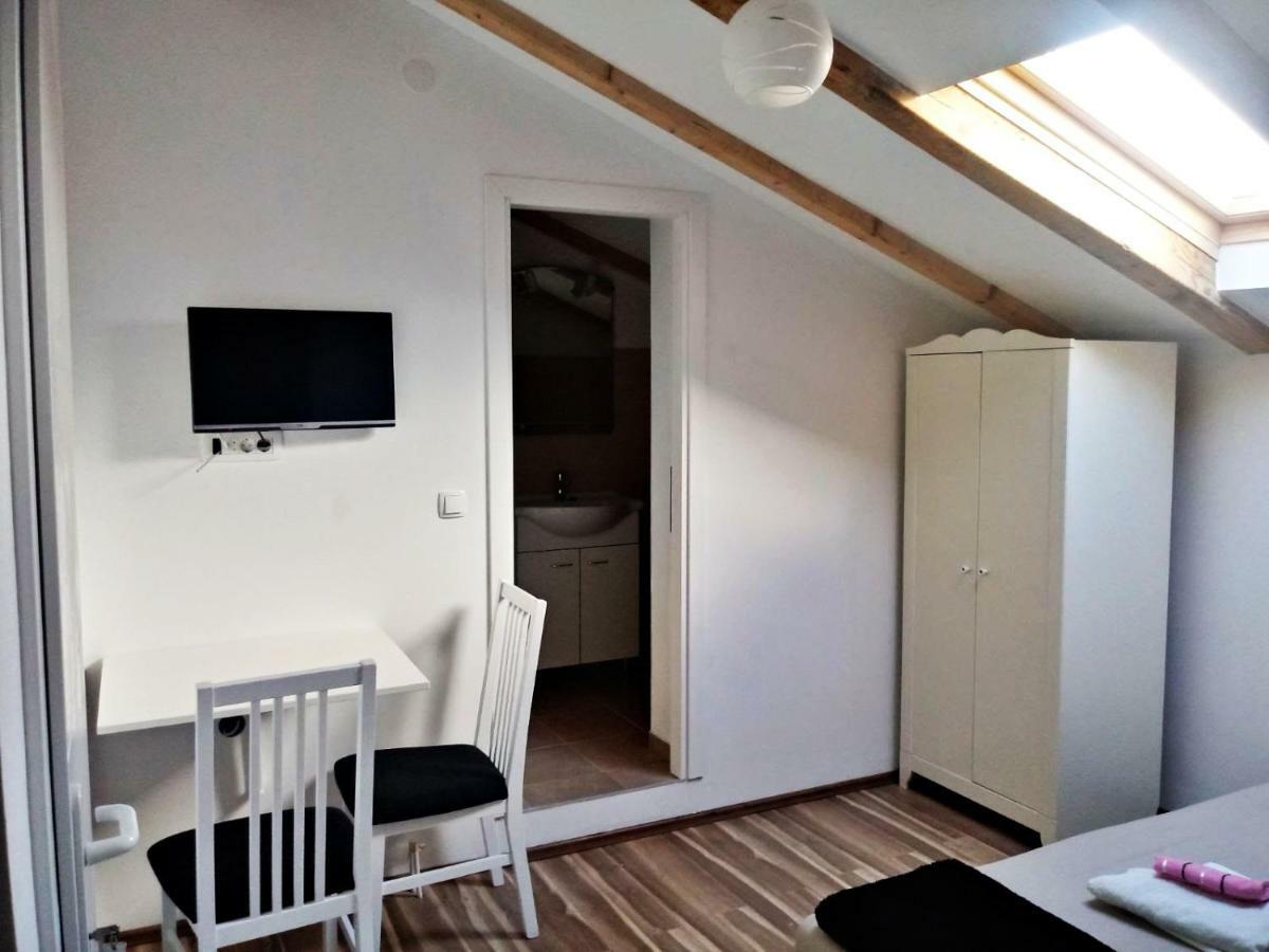 Apartmani Marijana Šibenik Eksteriør bilde